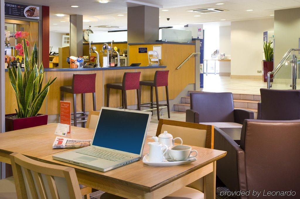Holiday Inn Express Droitwich Spa By Ihg Restoran foto
