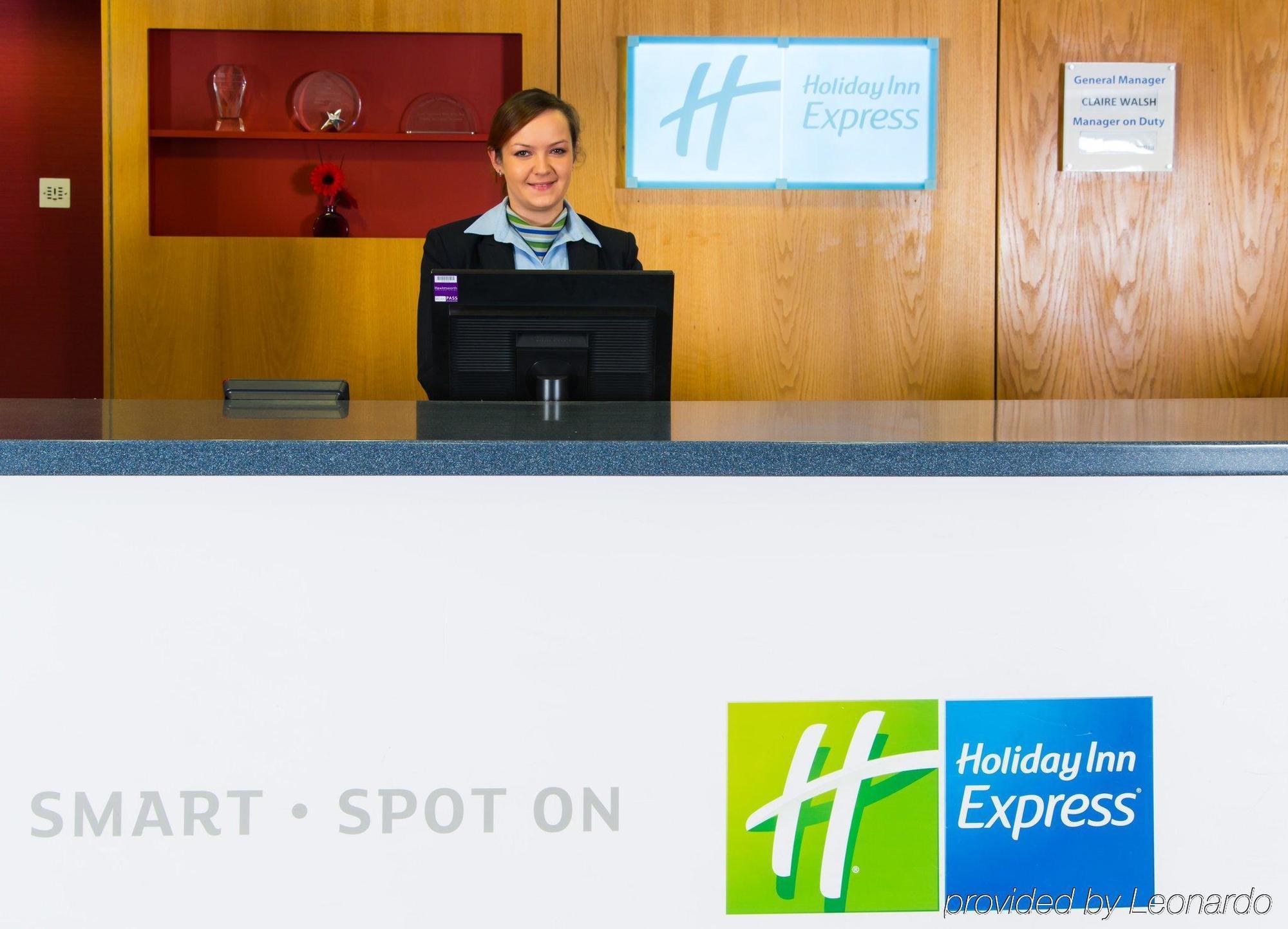 Holiday Inn Express Droitwich Spa By Ihg Bagian luar foto