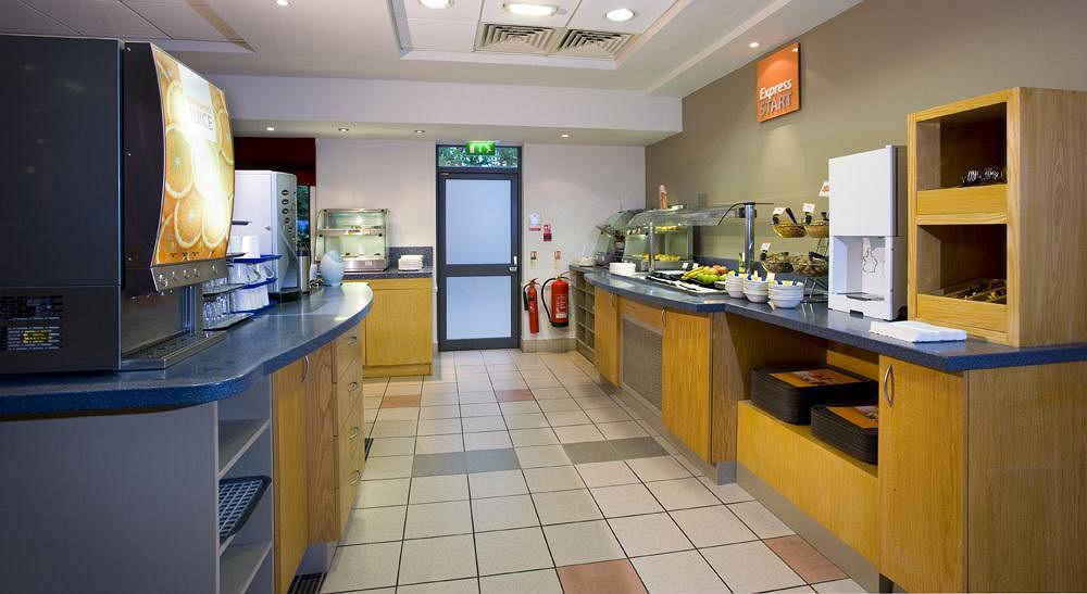 Holiday Inn Express Droitwich Spa By Ihg Restoran foto